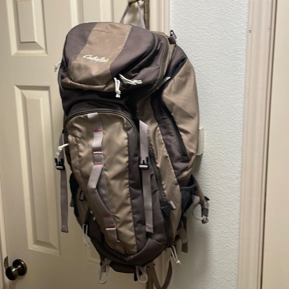 Cabela’s 65L Endicott hiking backpack w/ camelback